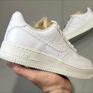 NEW NIKE AIR FORCE 1 LOW WHITE